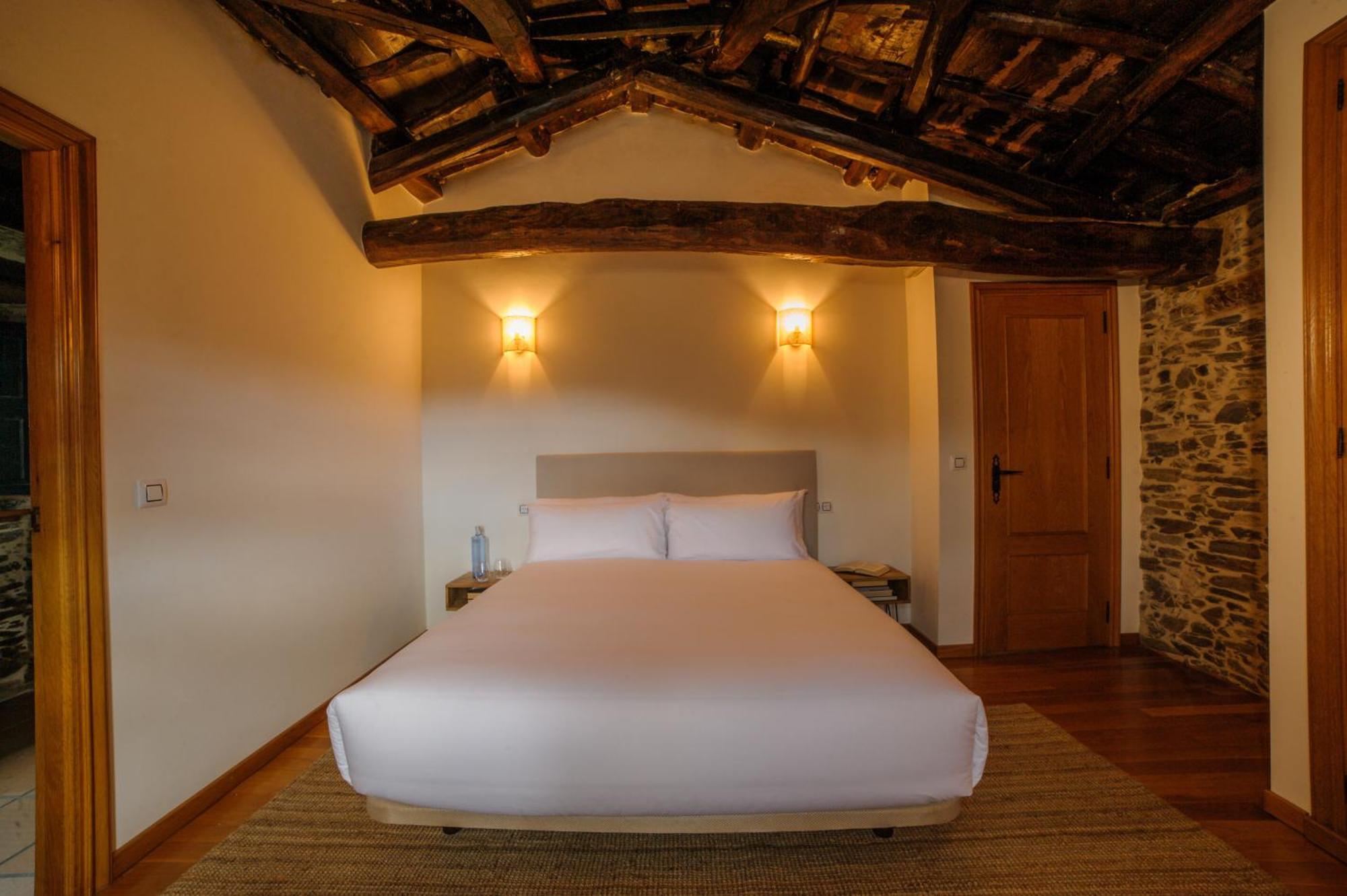 Casa Grande Do Soxal Guest House Cesuras Exterior photo